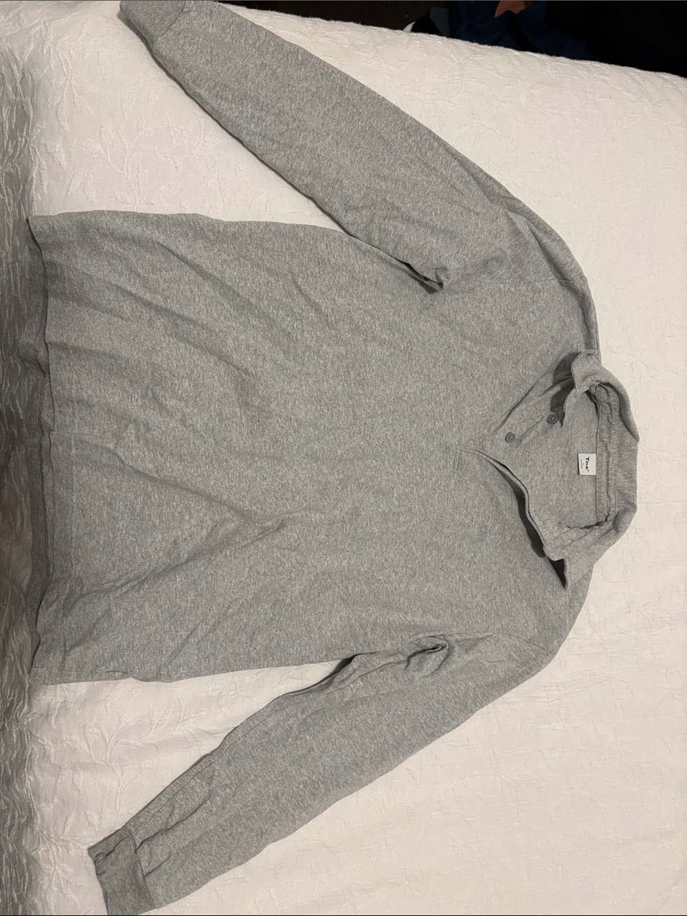 Gray TNA women’s collared shirt